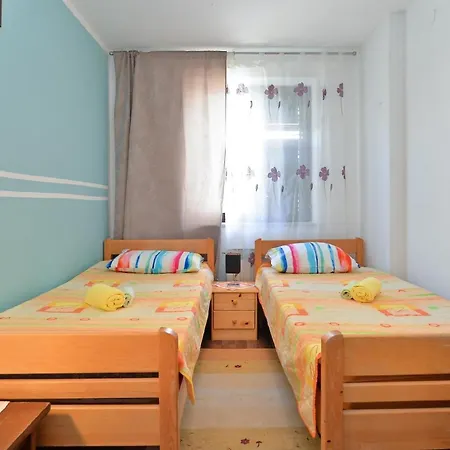 Apartment Fuer 5 Personen Ca 50 Qm In Rovinj, Istrien Istrische Riviera *