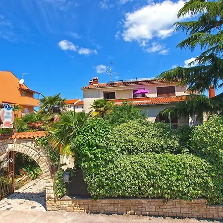 Apartment Fuer 5 Personen Ca 50 Qm In Rovinj, Istrien Istrische Riviera